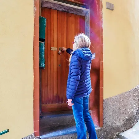 Specciu Village Life Family Vernazza